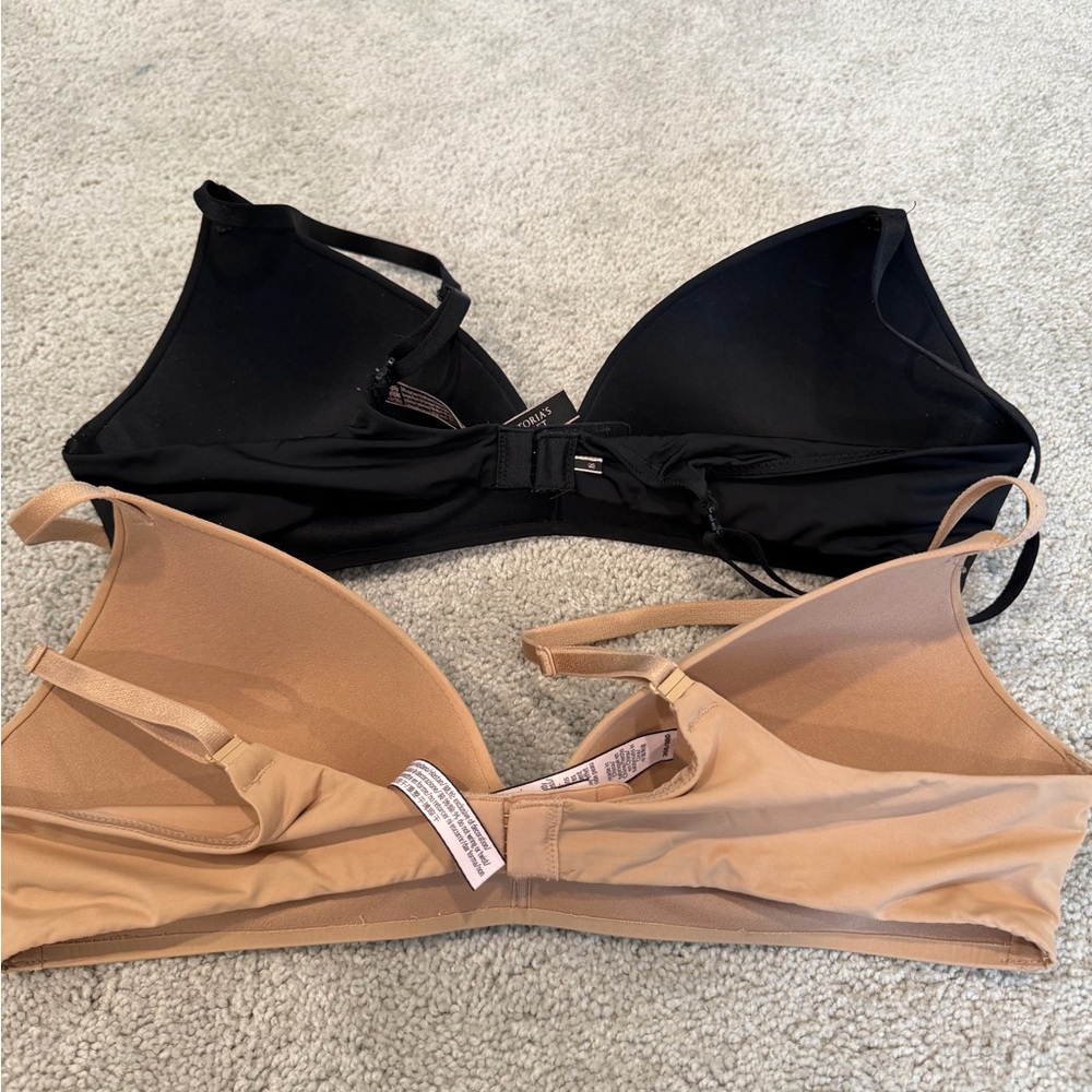 Victoria Secret t-shirt lightly lined wireless bras in nude & black - Picture 2 of 6